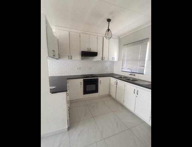 2 BEDROOM TOWNHOUSE FOR SALE IN NAVALSIG